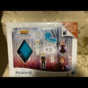 Disney frozen II pop up figures (5)